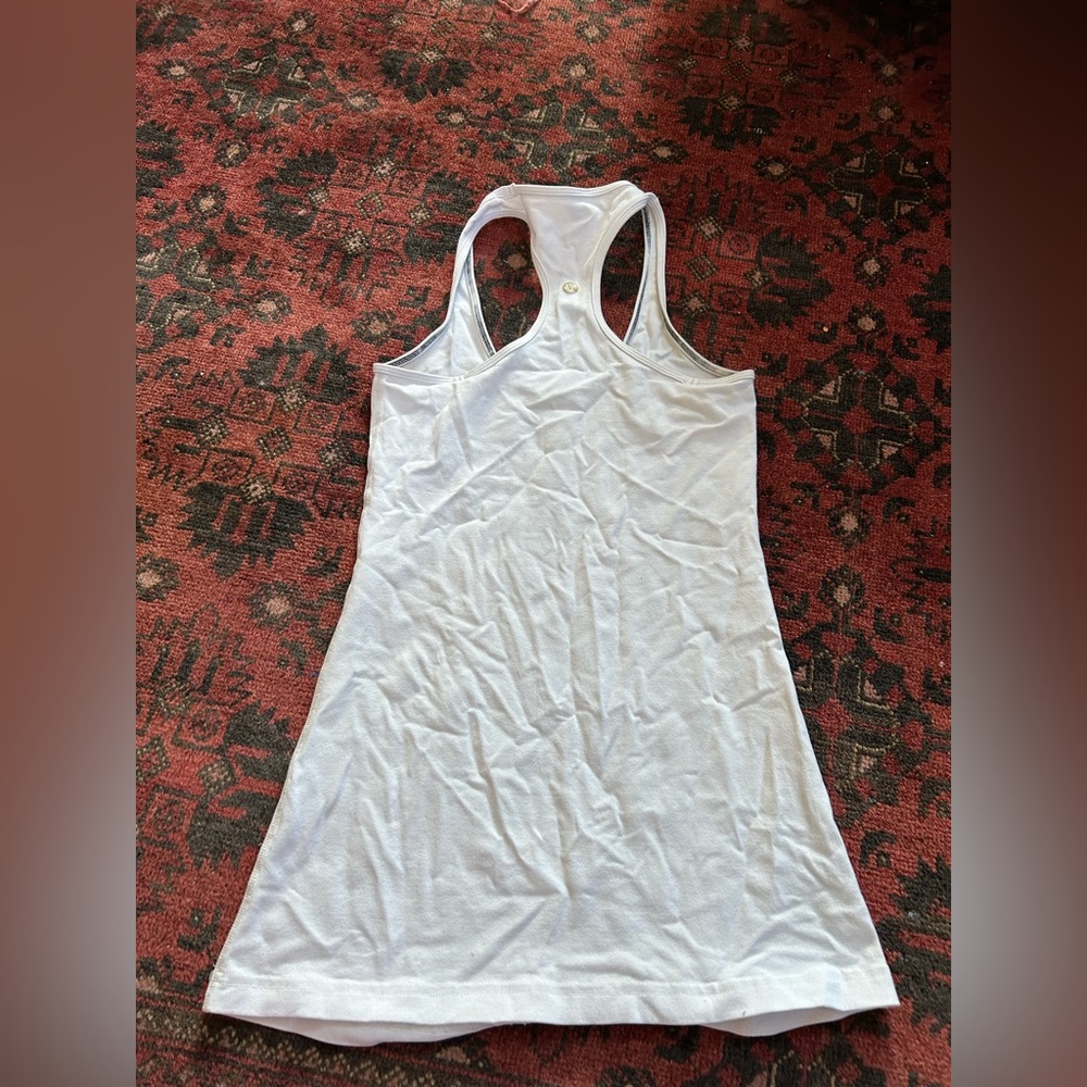 Lululemon tank